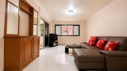 Blk 221 Kovan Green (Hougang), HDB Executive #581896451